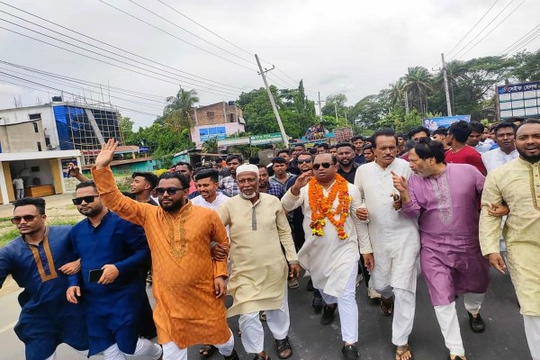 চন্দনাইশে চেয়ারম্যান প্রার্থী জসিম উদ্দীনকে জয় করতে আওয়ামী লীগের সিংহভাগ নেতা মাঠে